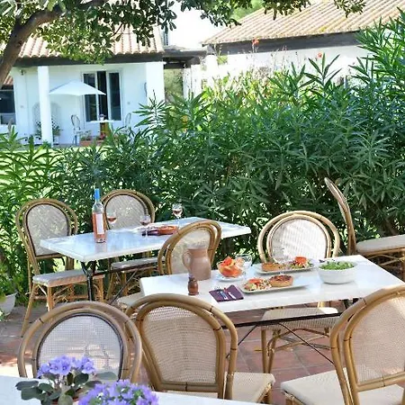 Mas De La Grenouillere Et Centre Equestre En Pleine Nature 3* Saintes-Maries-de-la-Mer